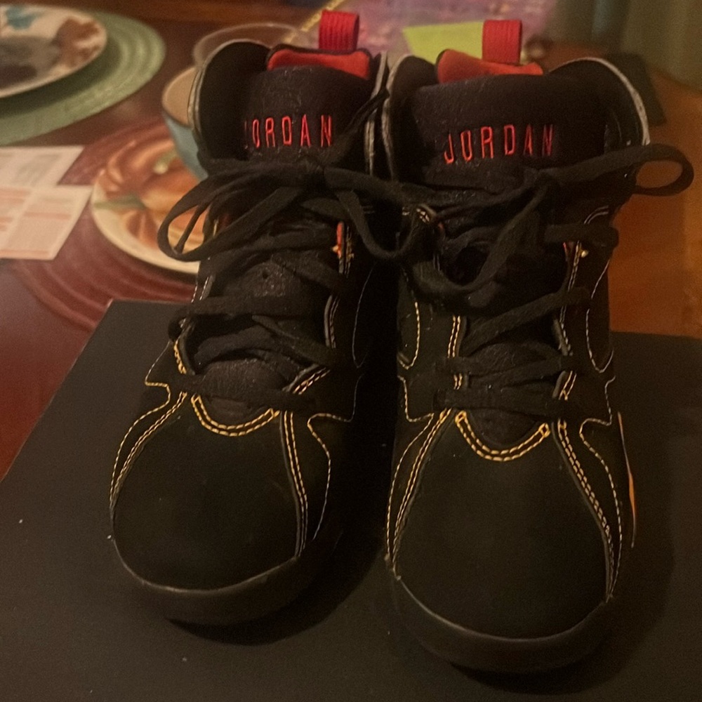 Kids Jordan 7 retro aka citrus jordans size 3Y
